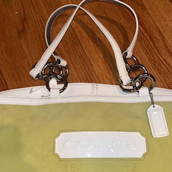 Coach large green suede and white patent leather tote shoulder bag - Picture 2 of 9